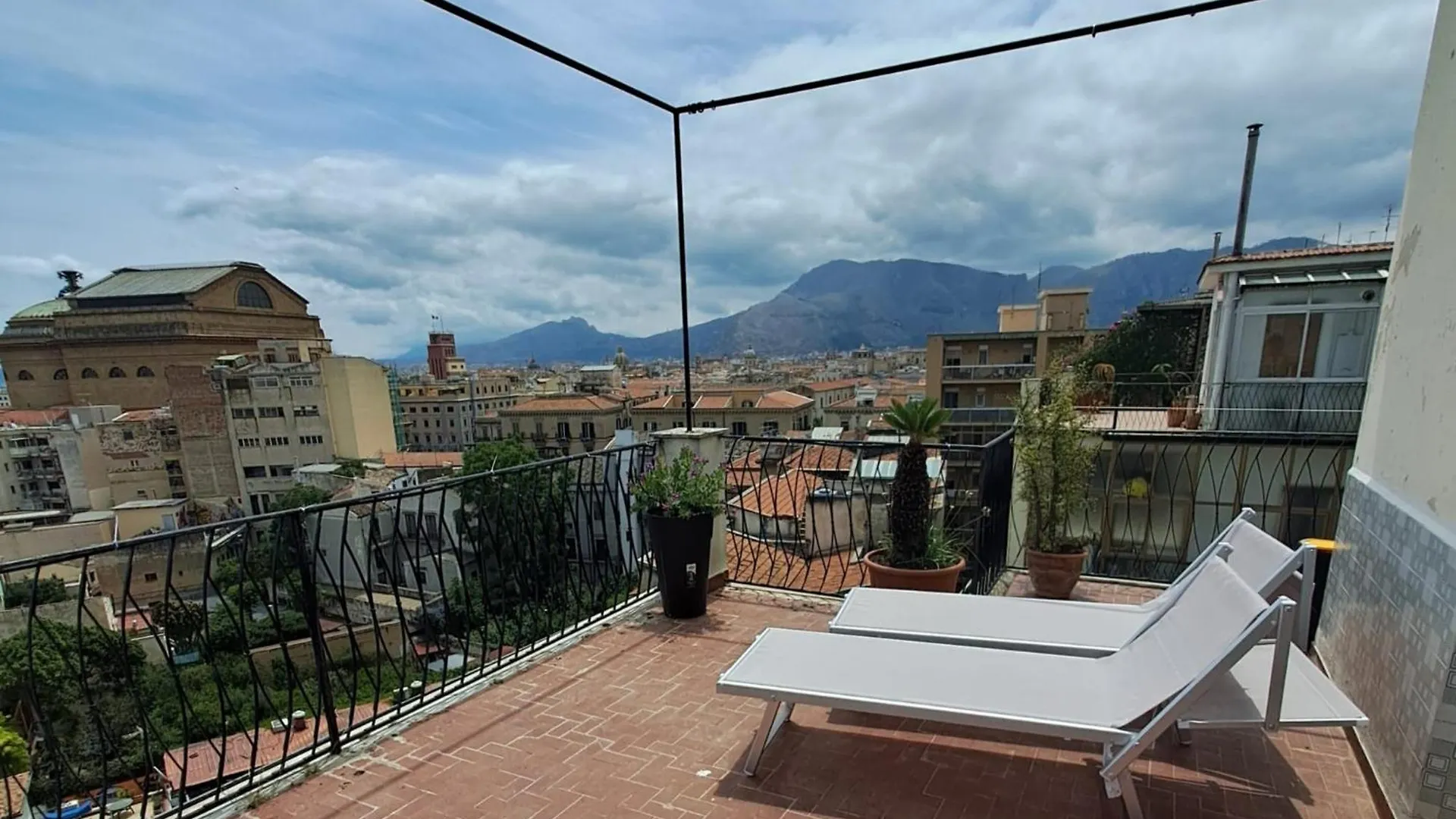 Residenza Paola Apartment Palermo